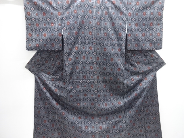 華紋亀甲模様織り出し西陣伝承紬着物アンサンブル